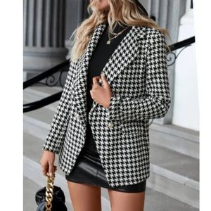 Luxe houndstooth tweed double breasted jacket